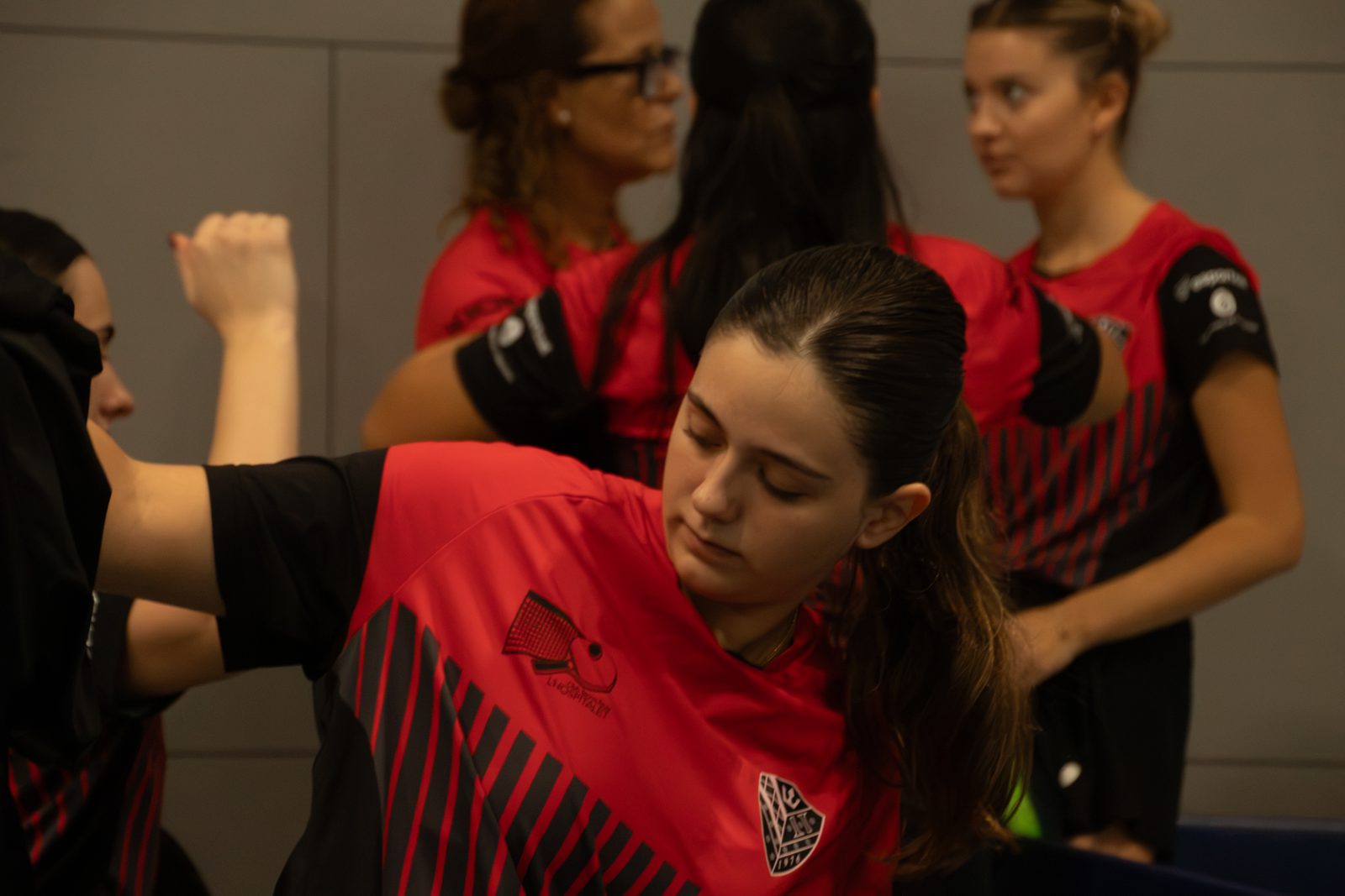 El femení guanya al debut a la Divisió d'Honor (4-3)