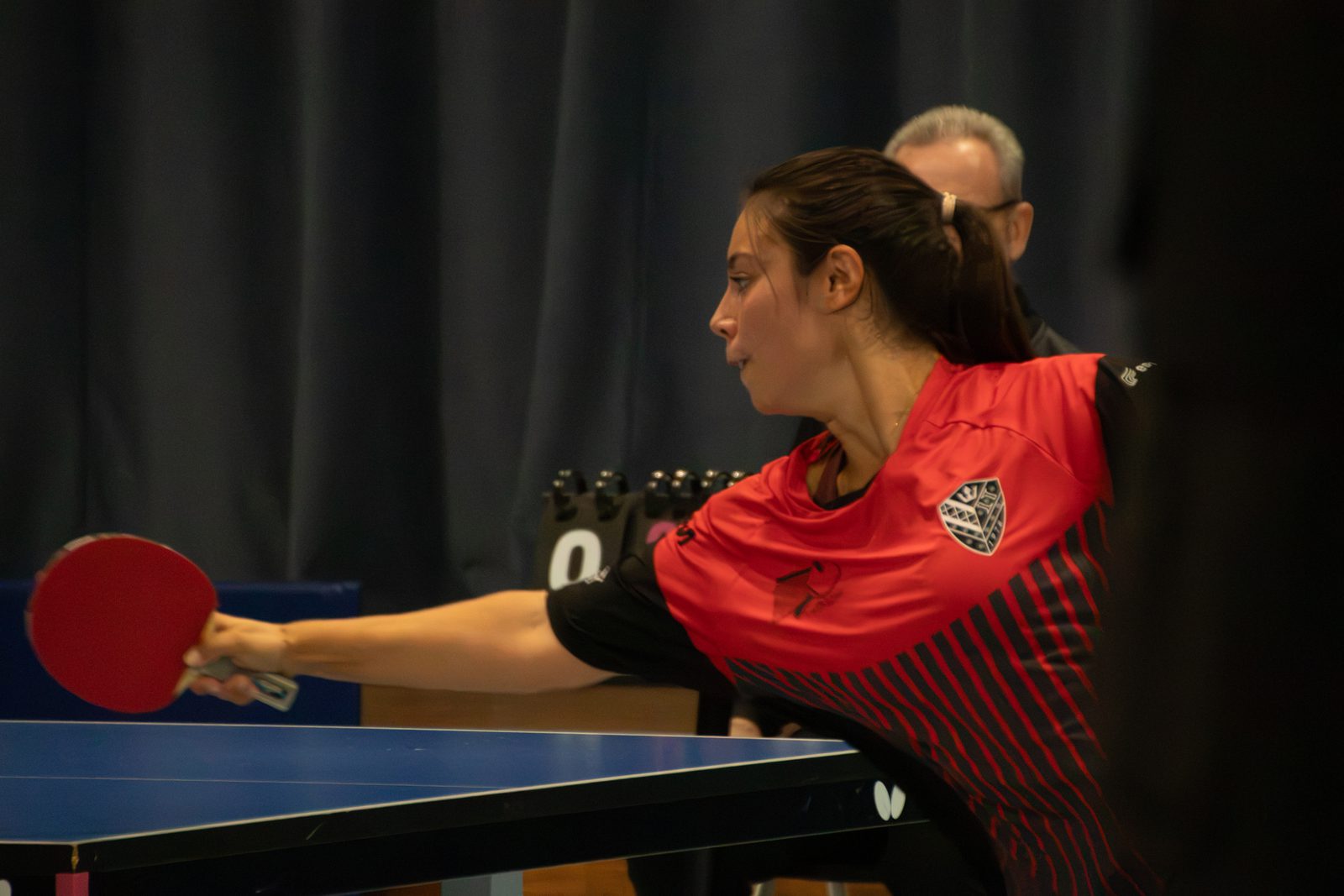 El femení guanya al debut a la Divisió d'Honor (4-3)